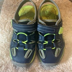 TODDLER BOYS SIZE 10 SANDALS